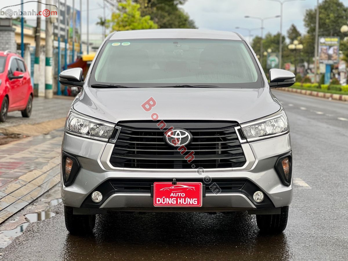 Toyota Innova E 2.0 MT