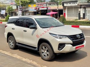 Xe Toyota Fortuner 2.4G 4x2 MT 2018