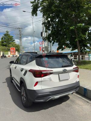 Xe Kia Seltos Deluxe 1.4 AT 2020