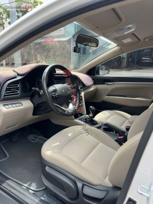 Xe Hyundai Elantra 1.6 MT 2019