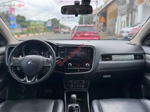 Xe Mitsubishi Outlander 2.0 CVT Premium 2020