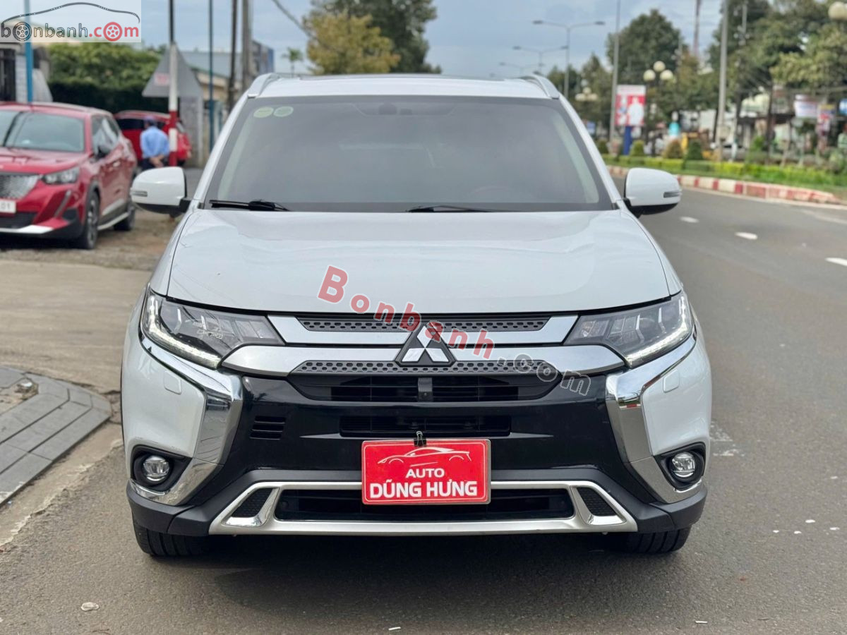 Mitsubishi Outlander 2.0 CVT Premium