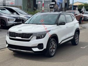 Xe Kia Seltos Deluxe 1.4 AT 2024