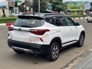 Xe Kia Seltos Deluxe 1.4 AT 2024
